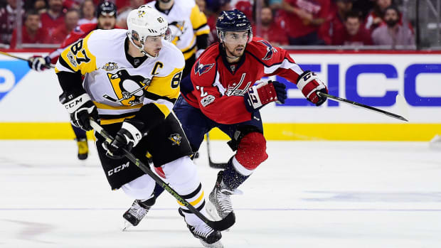 sidney-crosby-pit-wsh-nhl-1300.jpg